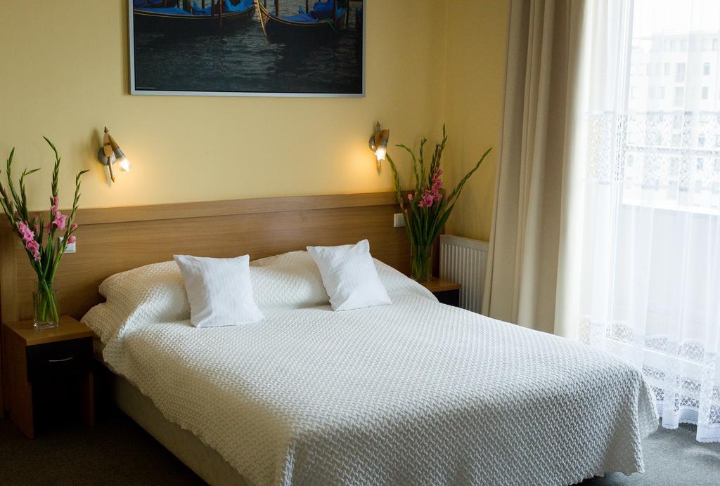 Wm Hotel System Sp. Z O.O. Cracovie Chambre photo