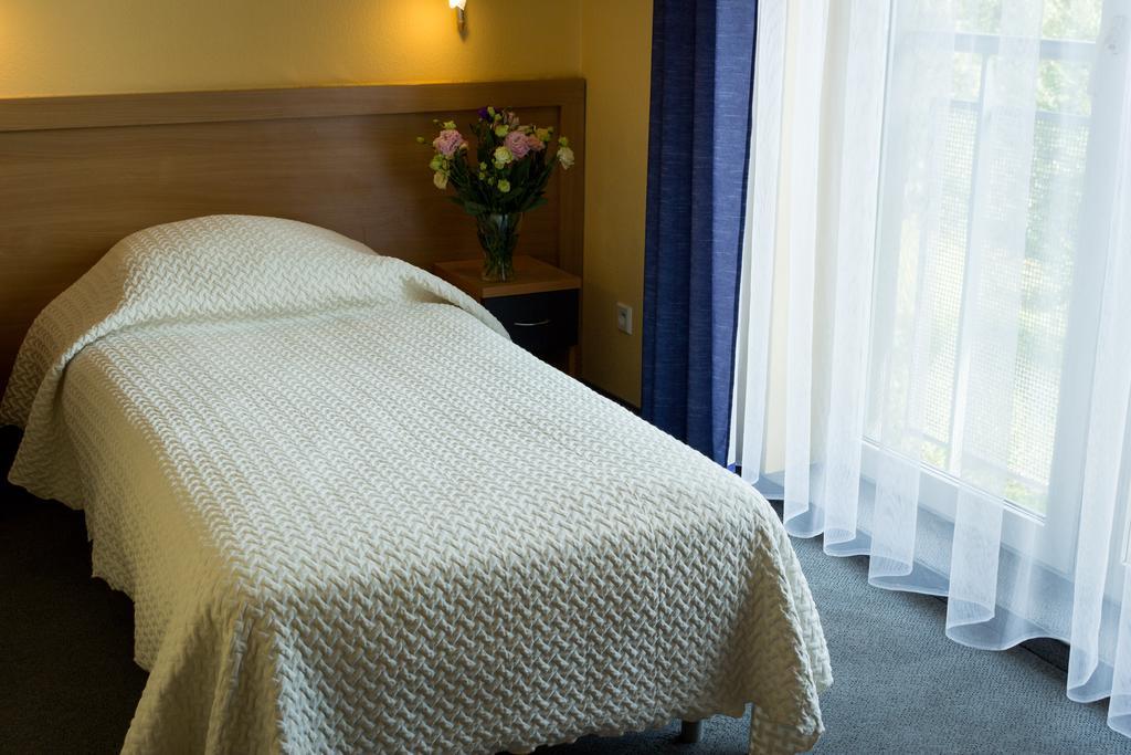 Wm Hotel System Sp. Z O.O. Cracovie Extérieur photo
